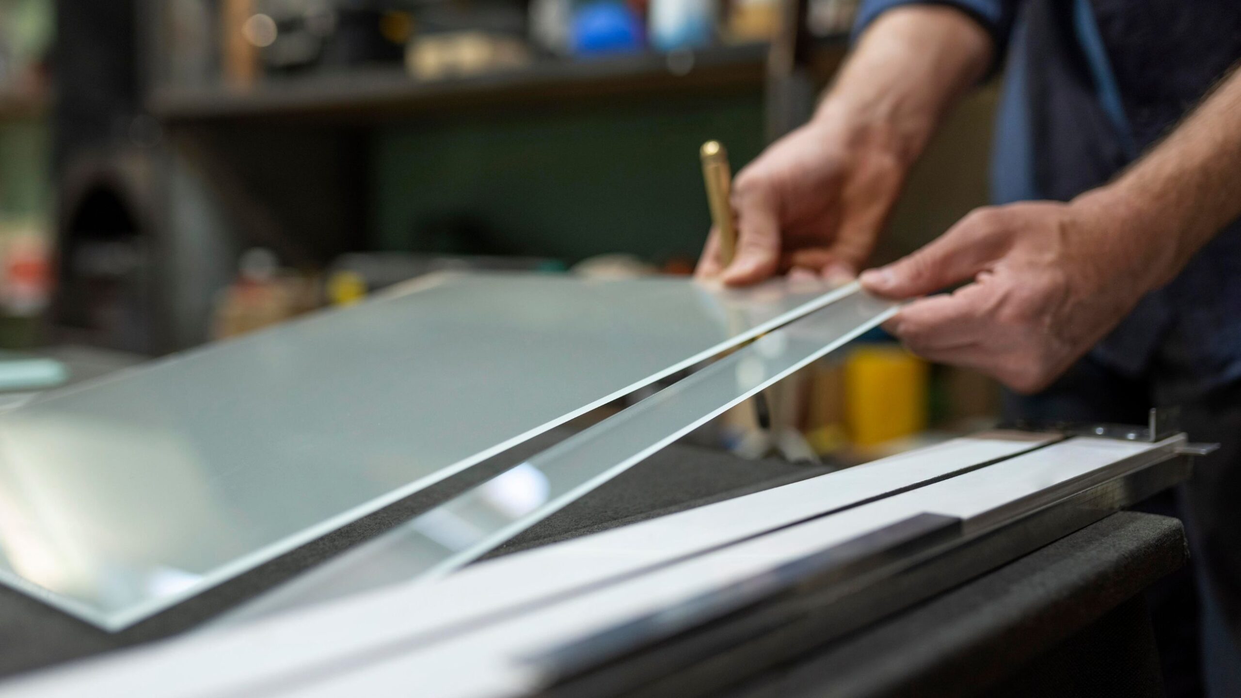 Glass for Mirrors and Tabletops
