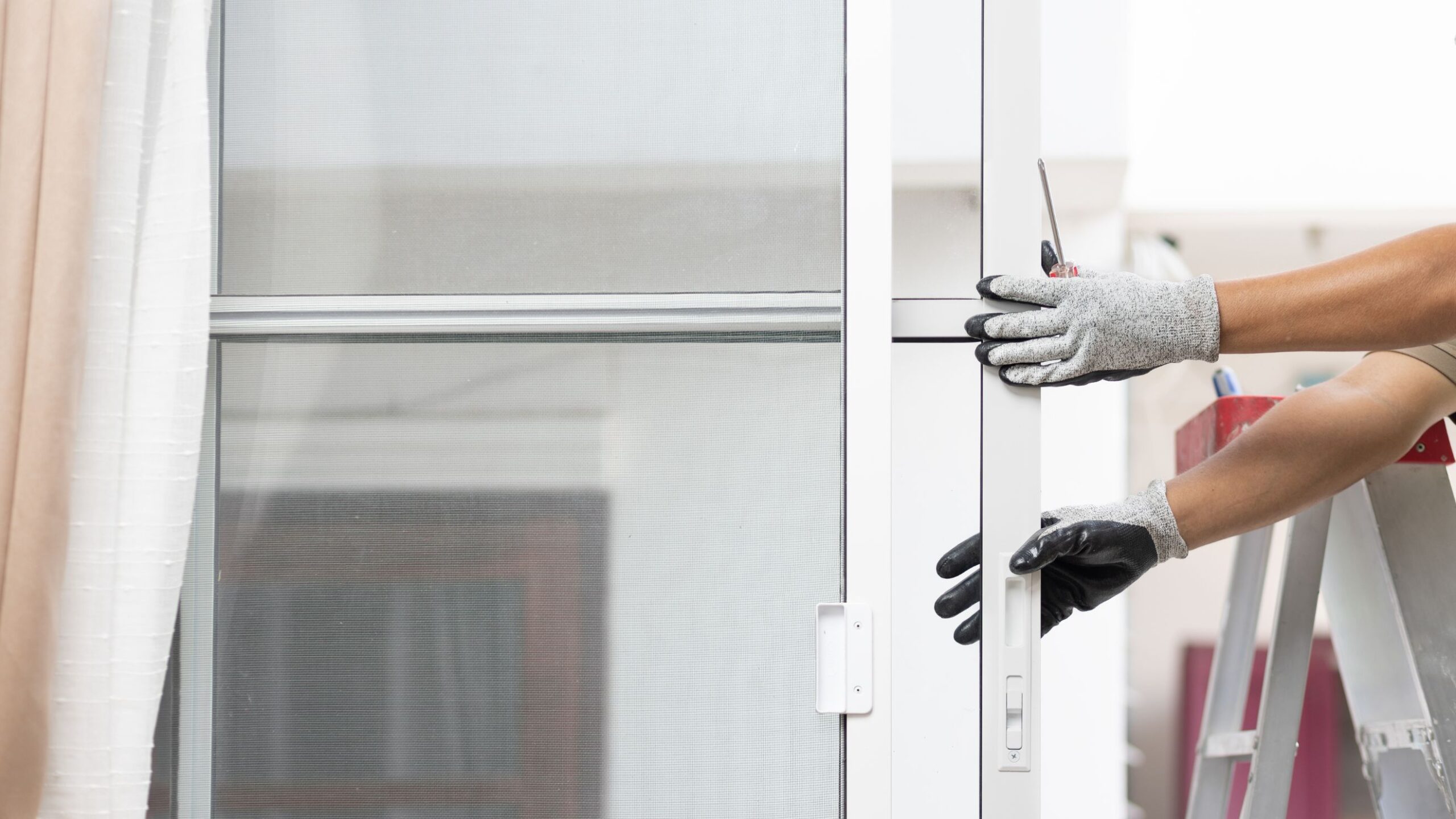 Commercial Glass Window Replacement
